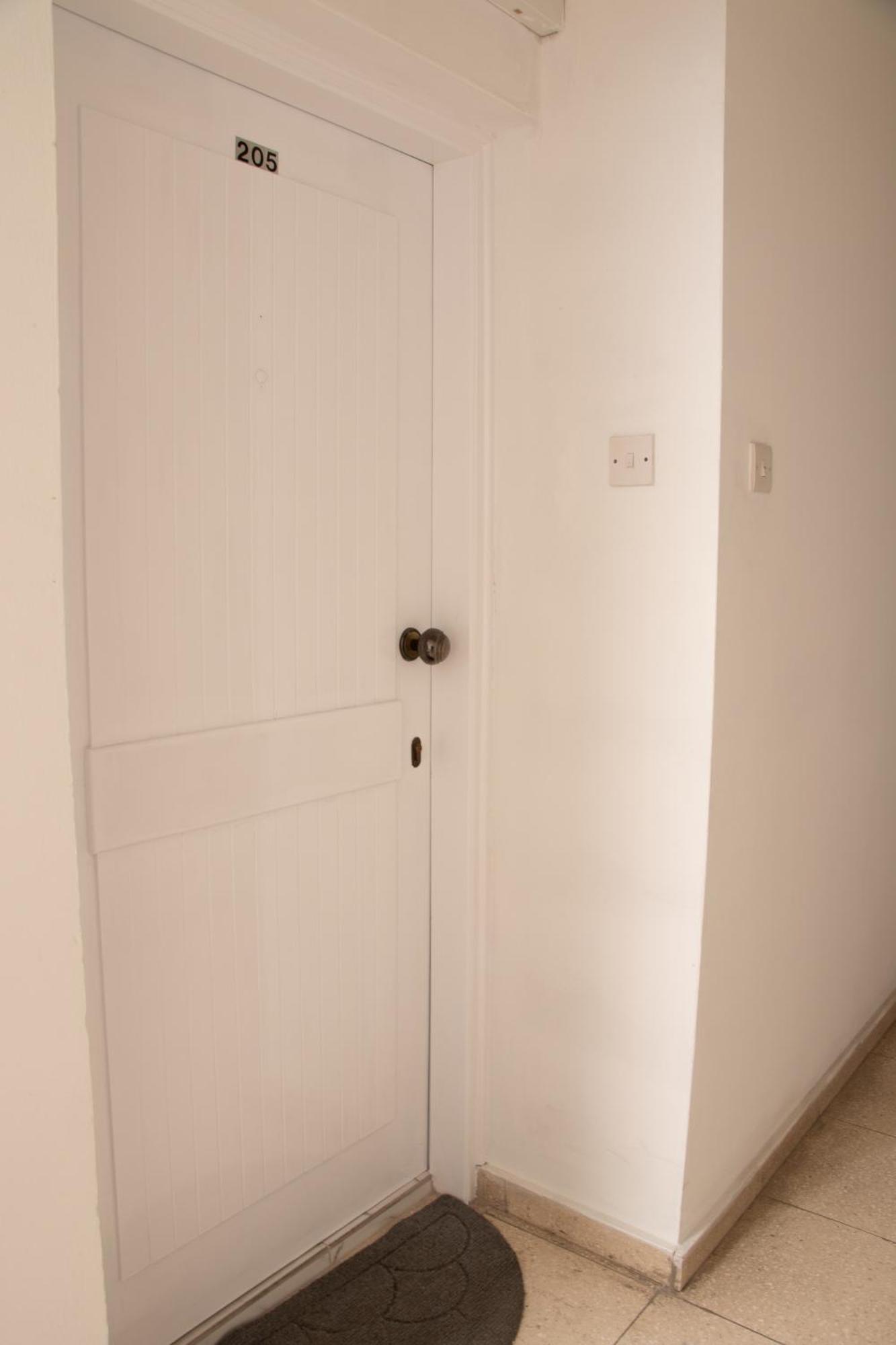 Apartment,Near The Beach Pinikoudes Larnaca Esterno foto