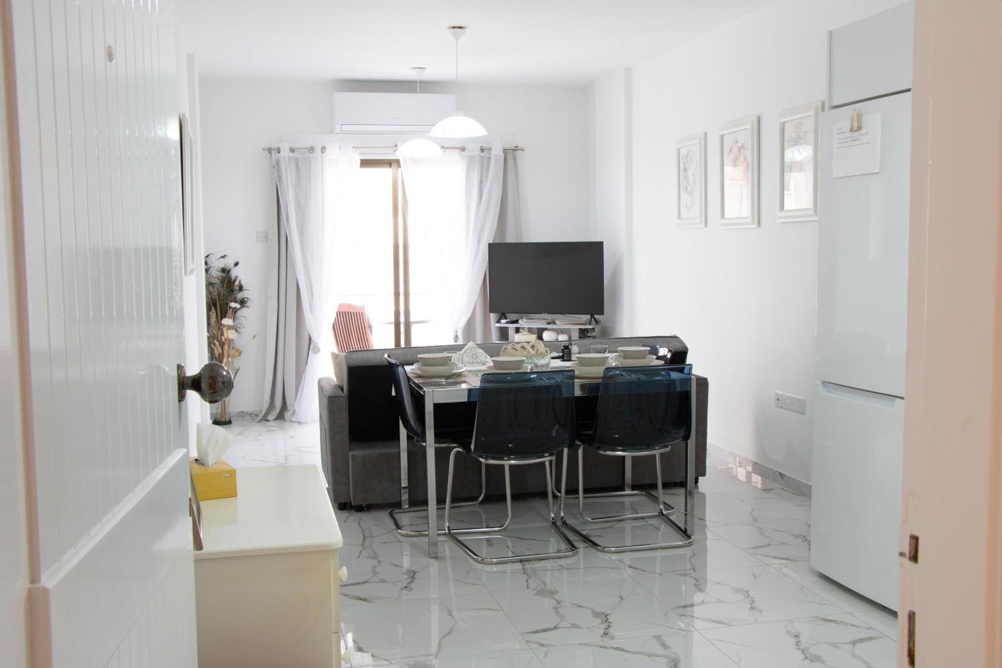 Apartment,Near The Beach Pinikoudes Larnaca Esterno foto