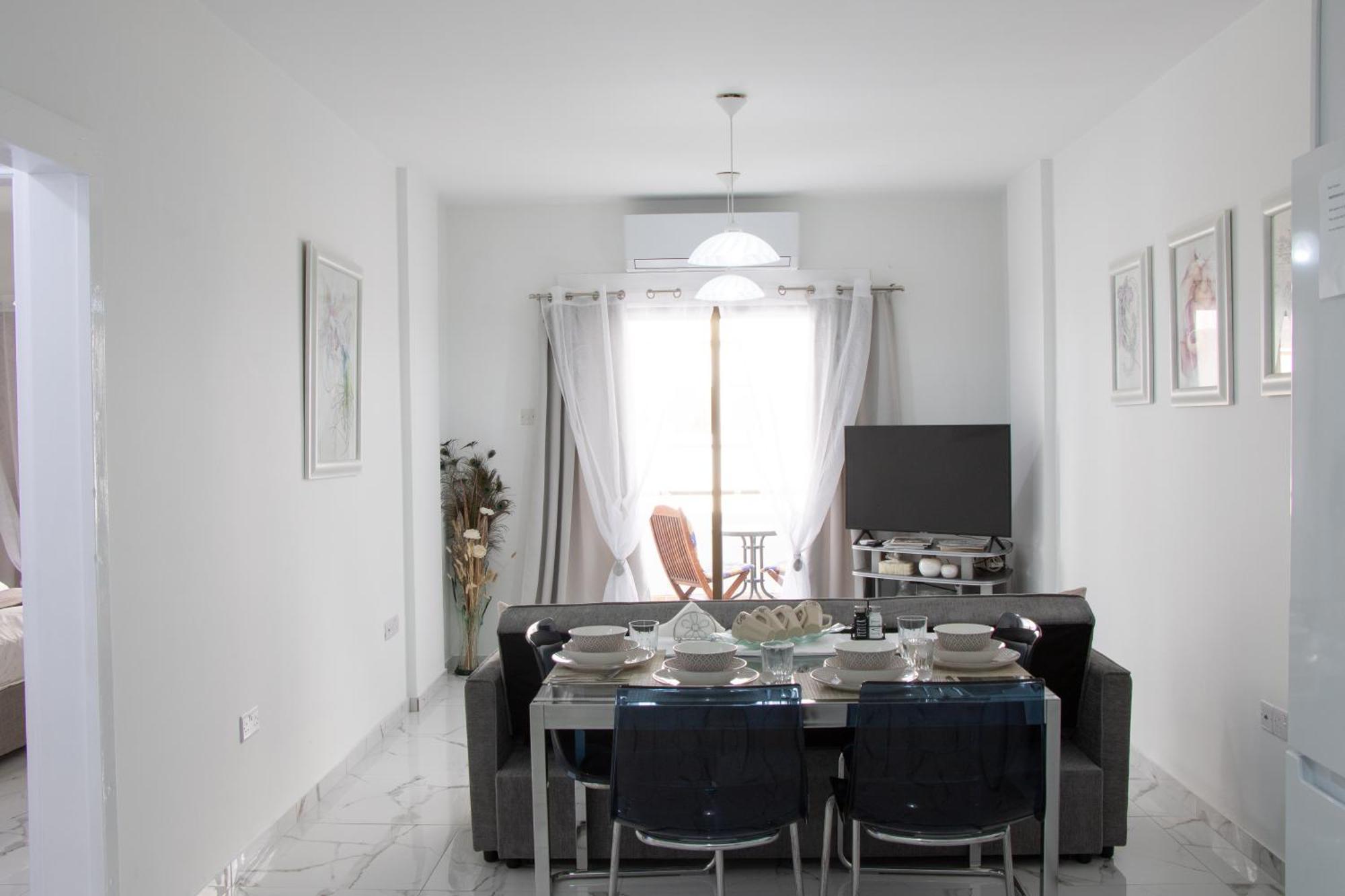 Apartment,Near The Beach Pinikoudes Larnaca Esterno foto